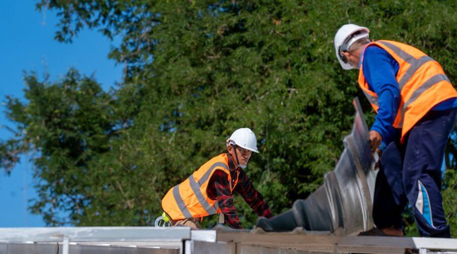Expert tile roof repair services in Leetonia, OH